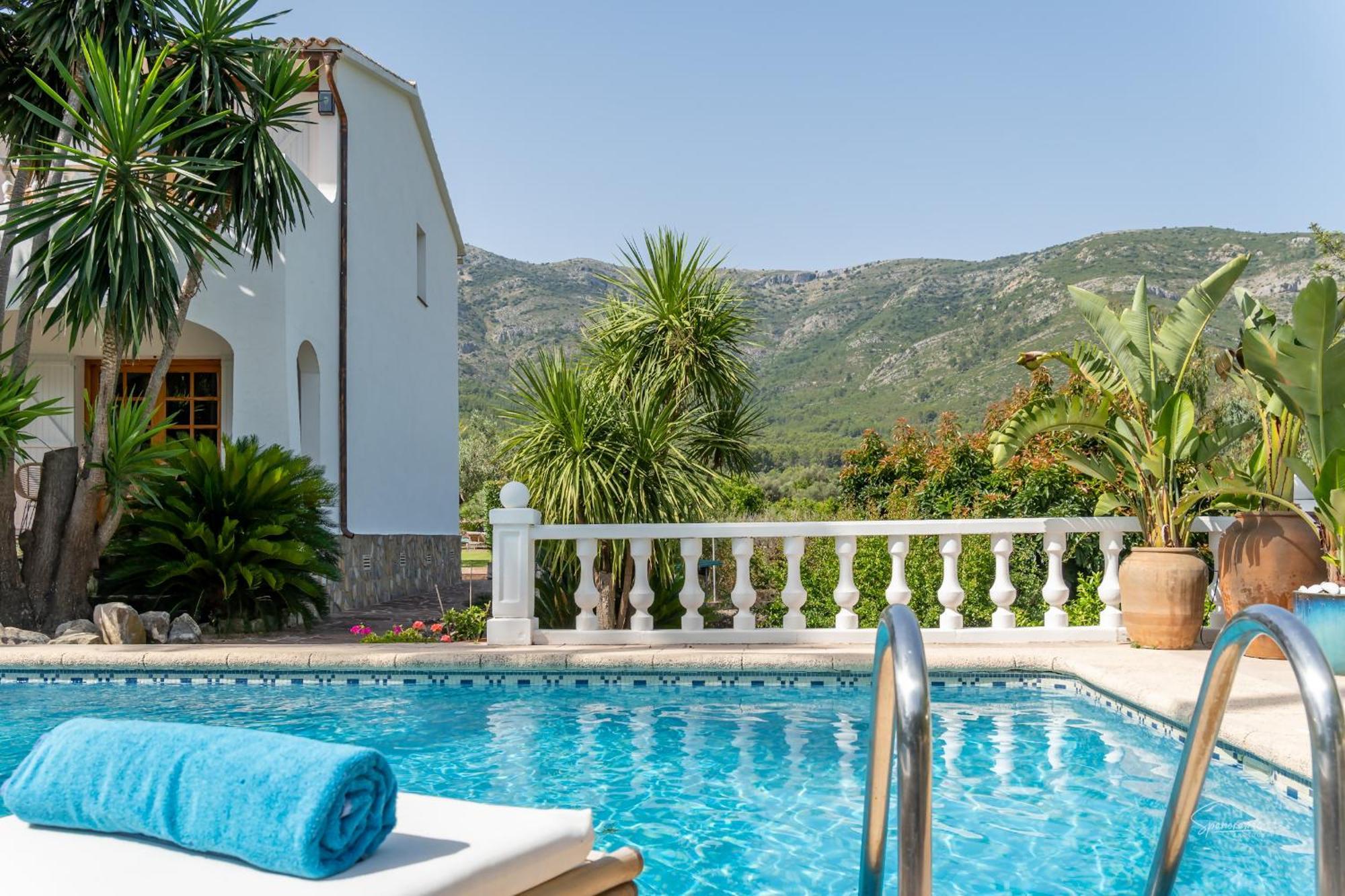 Villa Enri Villa Y Casita Con Piscina Y Jacuzzi 帕尔森特 外观 照片