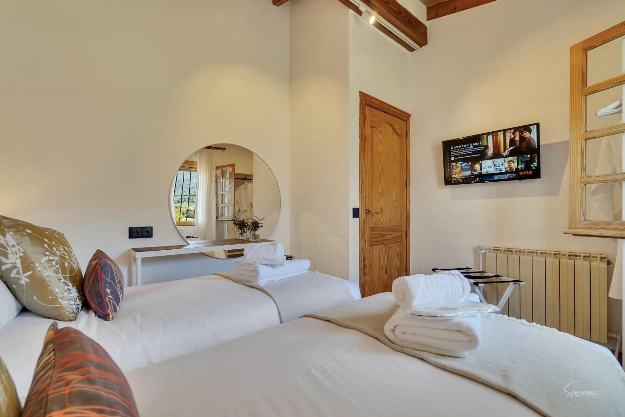 Villa Enri Villa Y Casita Con Piscina Y Jacuzzi 帕尔森特 外观 照片