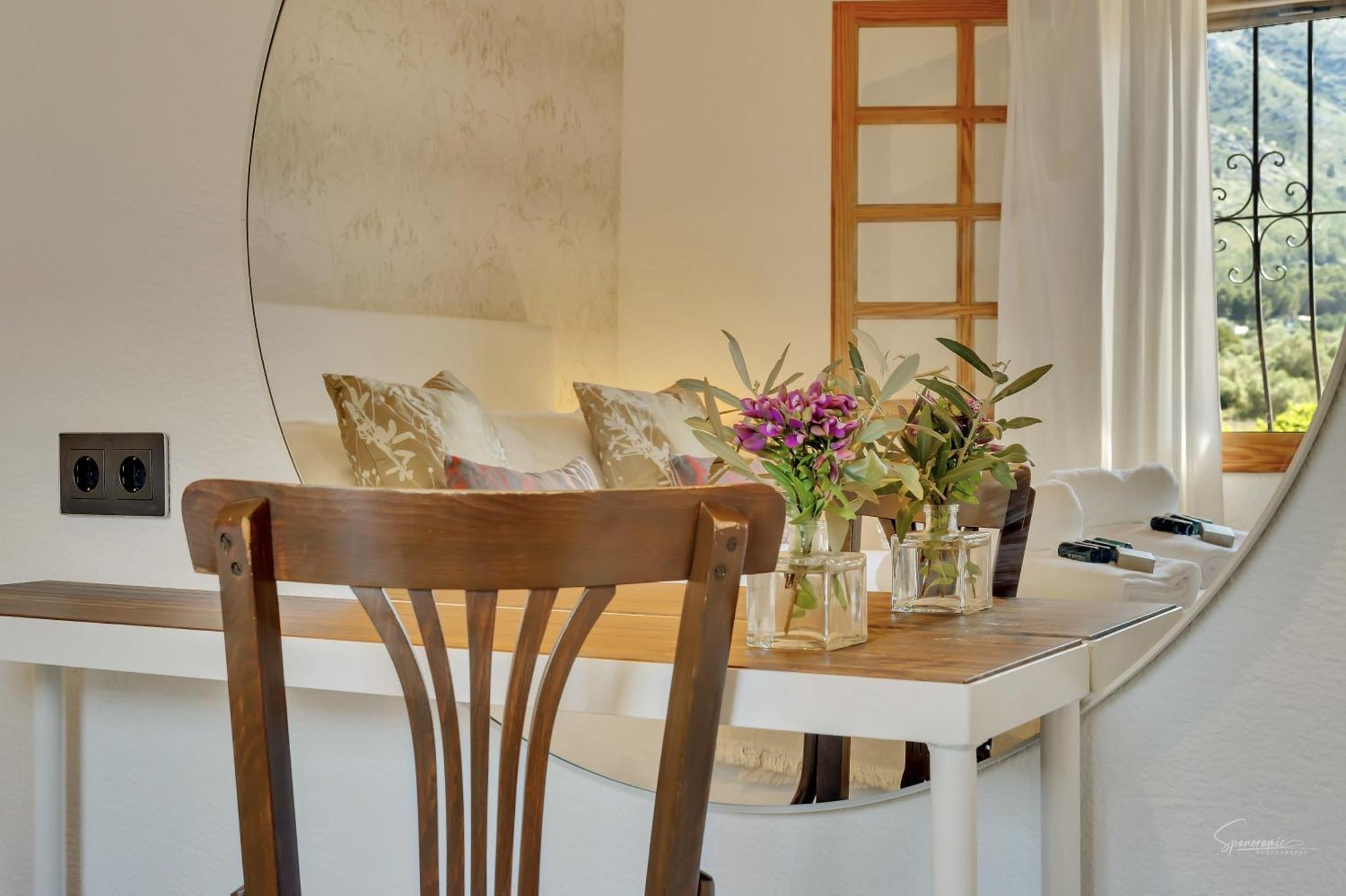 Villa Enri Villa Y Casita Con Piscina Y Jacuzzi 帕尔森特 外观 照片